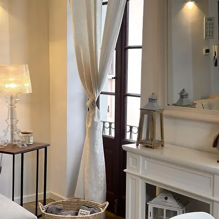 Contessa Reina Apartment *